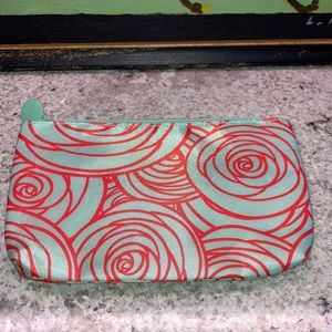 UEC Ipsy Makeup Travel Bag Mint Green and Red